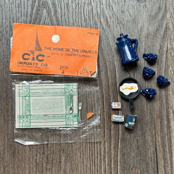 Vintage C&C Imports Dollhouse Kitchen Accessories Set Rare Collectible - Picture 1 of 5